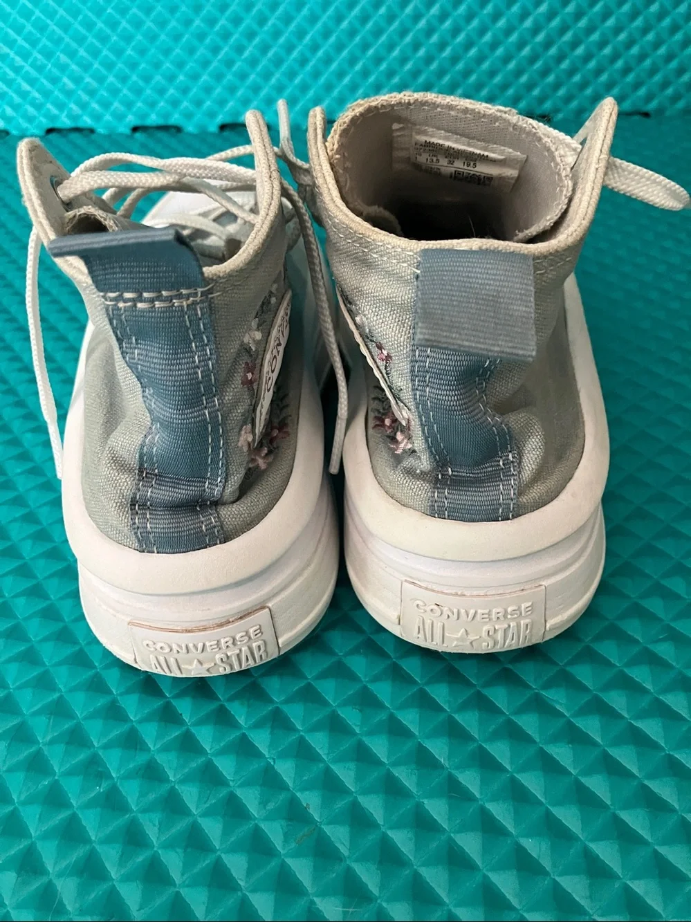 CONVERSE CTAS Girls Move Platform Embroidered Florals High Top Sneakers | 1